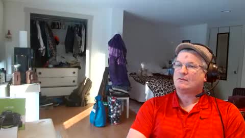 Snapshot of urfavteach50 chatting on 01-15-25, 08:05 Gregor online show from 01-15-25, 08:05