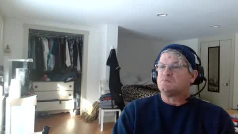 Snapshot of urfavteach50 chatting on 02-09-25, 06:58 Gregor online show from 02-09-25, 06:58