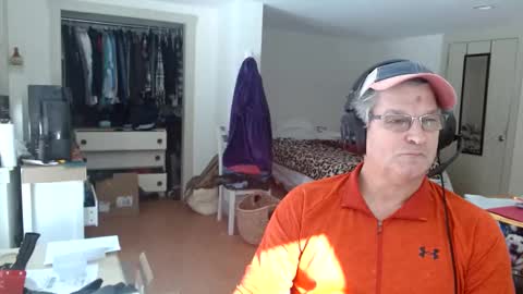 Snapshot of urfavteach50 chatting on 02-18-25, 04:48 Gregor online show from 02-18-25, 04:48