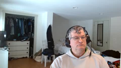 Snapshot of urfavteach50 chatting on 03-04-25, 04:41 Gregor online show from 03-04-25, 04:41