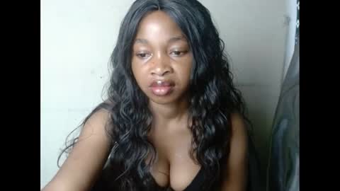 Snapshot of urflirtydoll chatting on 02-18-25, 11:19 urflirtydoll online show from 02-18-25, 11:19