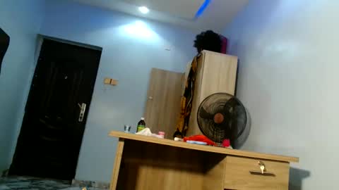 urflirtydoll online show from 06-10-26, 08:46