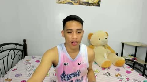 urfucker_vinz online show from 02-25-26, 05:17