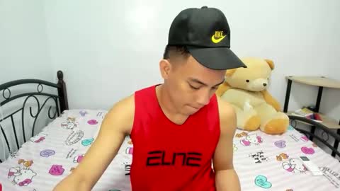 urfucker_vinz online show from 02-28-26, 12:17