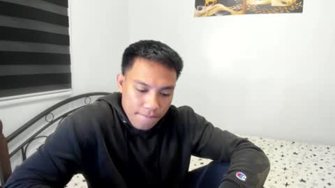 urfucker_vinz online show from 07-20-26, 12:51
