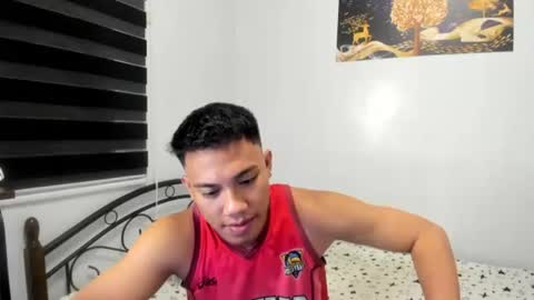 urfucker_vinz online show from 07-25-26, 12:47