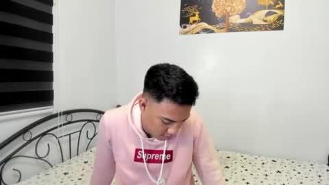 urfucker_vinz online show from 07-30-26, 01:43