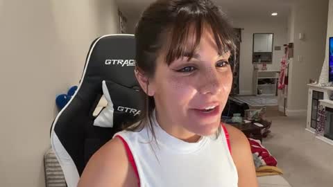 Snapshot of urgoddessmarla chatting on 07-23-26, 02:53 Goddess Marla online show from 07-23-26, 02:53