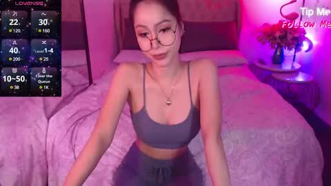 Snapshot of urgoddessofsex chatting on 02-08-25, 05:40 angela online show from 02-08-25, 05:40