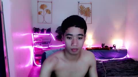 Snapshot of urguy_habibi chatting on 12-20-25, 08:43 Bib online show from 12-20-25, 08:43