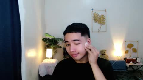 Snapshot of urguy_habibi chatting on 01-12-26, 05:56 Bib online show from 01-12-26, 05:56