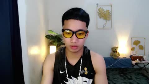 Snapshot of urguy_habibi chatting on 01-13-26, 09:09 Bib online show from 01-13-26, 09:09