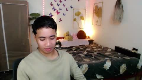 Snapshot of urguy_habibi chatting on 02-18-26, 06:26 Bib online show from 02-18-26, 06:26