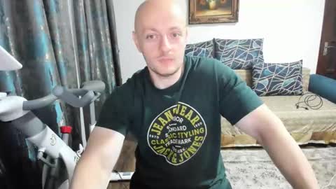 UrGymCrush online show from 10-06-25, 10:29