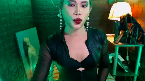 Snapshot of urhardcockqueenxxx chatting on 02-07-25, 06:13 queen norelle online show from 02-07-25, 06:13