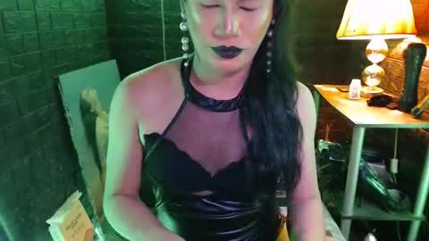 Snapshot of urhardcockqueenxxx chatting on 10-09-25, 02:09 queen norelle online show from 10-09-25, 02:09