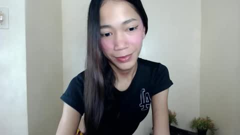 urhot_athena online show from 10-10-25, 02:49