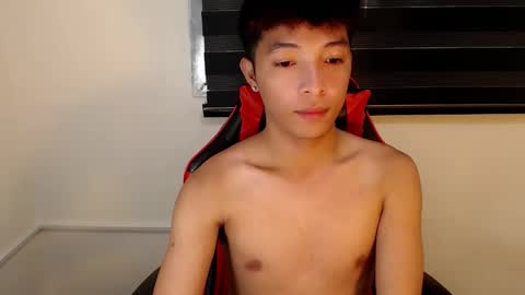 Snapshot of urhotethanxx chatting on 11-06-25, 11:15 Ethan online show from 11-06-25, 11:15