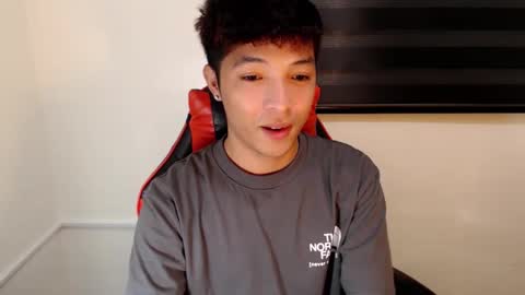 Snapshot of urhotethanxx chatting on 11-19-25, 03:12 Ethan online show from 11-19-25, 03:12