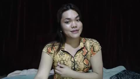 Snapshot of urhottie_bella chatting on 06-02-26, 01:13 urhottie_bella online show from 06-02-26, 01:13