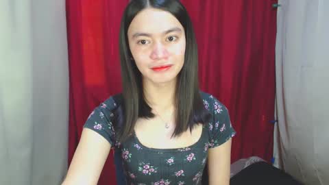 Snapshot of urhottiest_katey chatting on 12-06-24, 05:31 Katey online show from 12-06-24, 05:31