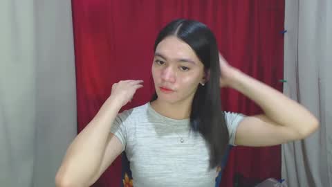 Snapshot of urhottiest_katey chatting on 12-21-24, 06:52 Katey online show from 12-21-24, 06:52