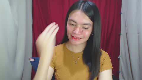 Snapshot of urhottiest_katey chatting on 01-15-25, 06:19 Katey online show from 01-15-25, 06:19