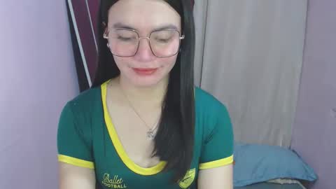 Katey online show from 05-18-26, 03:24