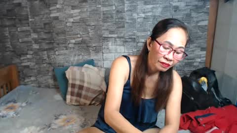 Snapshot of urhotvivian11 chatting on 07-13-26, 01:19 urhotvivian11 online show from 07-13-26, 01:19
