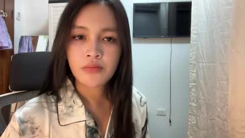 Amira online show from 10-08-25, 12:41