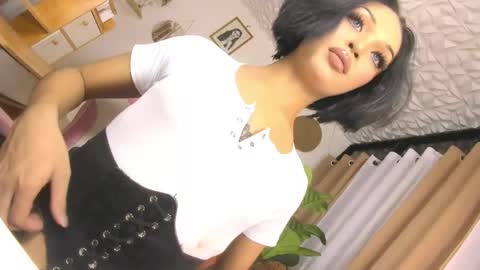 Snapshot of urladyprincessmassivecock chatting on 02-22-26, 05:22 jhaii online show from 02-22-26, 05:22