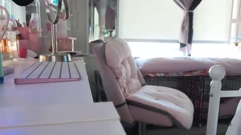 urlittlefilipina online show from 11-10-25, 04:06