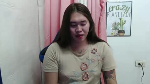 Snapshot of urlovely_sofie chatting on 11-26-25, 03:35 Sofie online show from 11-26-25, 03:35