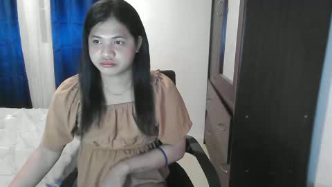 georgea online show from 12-15-24, 04:15