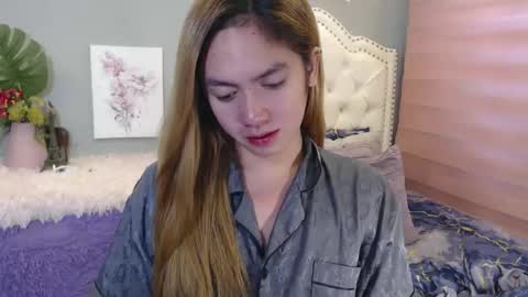 Snapshot of urlovelypinayxxx chatting on 03-14-26, 03:12 MIYA online show from 03-14-26, 03:12