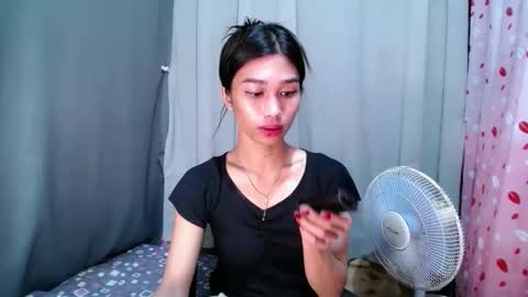 Snapshot of urloverjasmine_xx chatting on 05-15-26, 11:23 urloverjasmine_xx online show from 05-15-26, 11:23