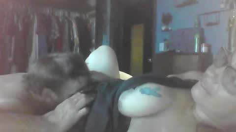 urls2025 online show from 11-05-25, 06:13