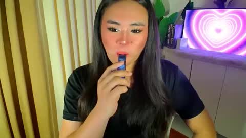 Snapshot of urnaughty_ceciliaxxx chatting on 05-19-26, 07:37 cecilia online show from 05-19-26, 07:37