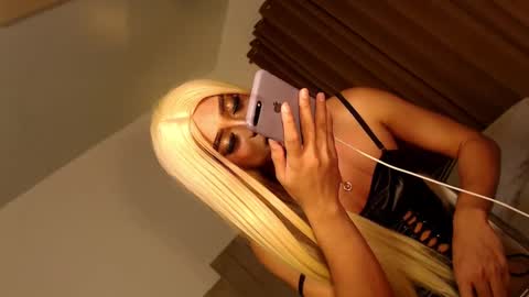 Snapshot of urnauthy_ciliaxxx chatting on 01-28-25, 05:54 cecilia online show from 01-28-25, 05:54