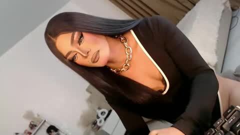 Snapshot of urnauthy_ciliaxxx chatting on 04-29-26, 03:27 cecilia online show from 04-29-26, 03:27