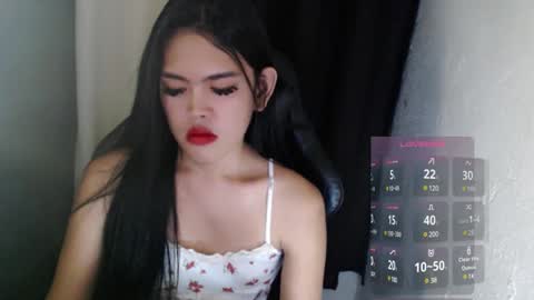 Snapshot of urpinayjenfuckerxxx chatting on 02-28-25, 02:31 Jenny online show from 02-28-25, 02:31