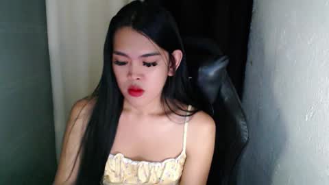 Snapshot of urpinayjenfuckerxxx chatting on 03-07-25, 02:34 Jenny online show from 03-07-25, 02:34
