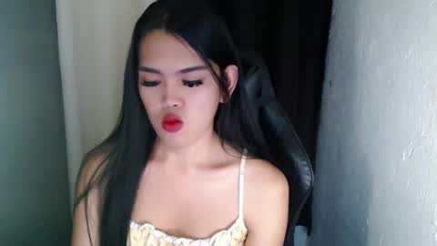 Snapshot of urpinayjenfuckerxxx chatting on 03-07-25, 05:38 Jenny online show from 03-07-25, 05:38