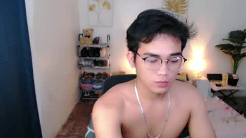 Snapshot of urpinoy_cummer chatting on 11-02-25, 12:29 urpinoy_cummer online show from 11-02-25, 12:29