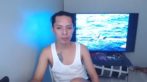 Snapshot of urpinoyasianx chatting on 01-10-25, 01:10 Mel online show from 01-10-25, 01:10