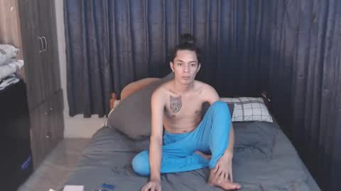 Snapshot of urpinoyasianx chatting on 01-26-25, 05:34 Mel online show from 01-26-25, 05:34