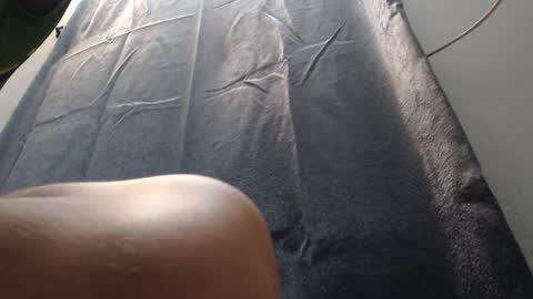 Snapshot of urpinoyasianx chatting on 01-29-25, 07:11 Mel online show from 01-29-25, 07:11