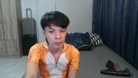 Snapshot of urpinoyasianx chatting on 10-10-25, 06:34 Mel online show from 10-10-25, 06:34