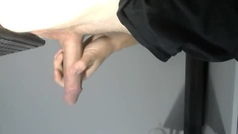 Snapshot of urpleasuretoy chatting on 07-08-26, 12:37 urpleasuretoy online show from 07-08-26, 12:37