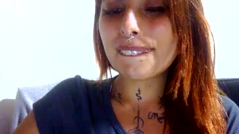 Snapshot of urposesion chatting on 07-24-26, 04:10 Aniie online show from 07-24-26, 04:10